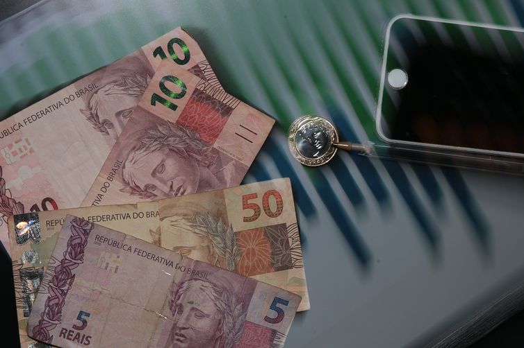 Dívida Pública sobe 0,05% em janeiro e mantém-se em R$ 5,6 tri